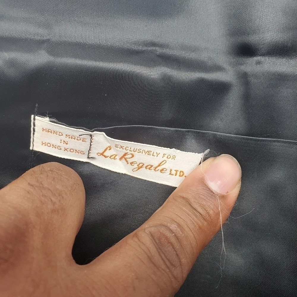 La Regale Ltd vintage la